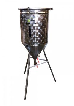 Uzavřená kónická nádrž na pivo, 2 ventily