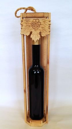 Dřevěný obal na láhev